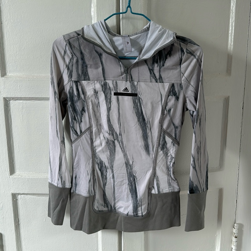 Stella McCartney Adidas size small running long sleeve top with hood